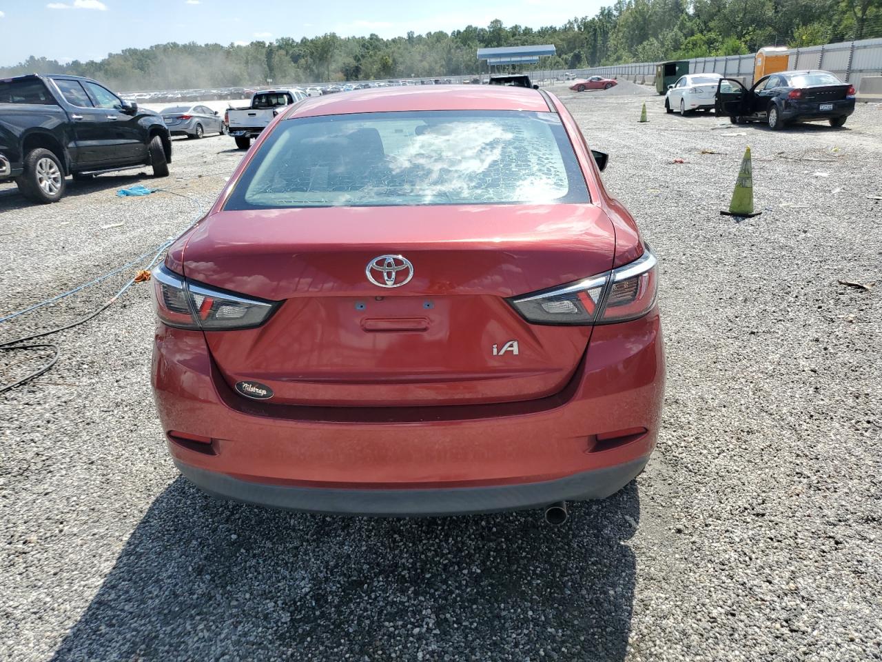 2018 Toyota Yaris Ia VIN: 3MYDLBYV4JY318118 Lot: 70137915