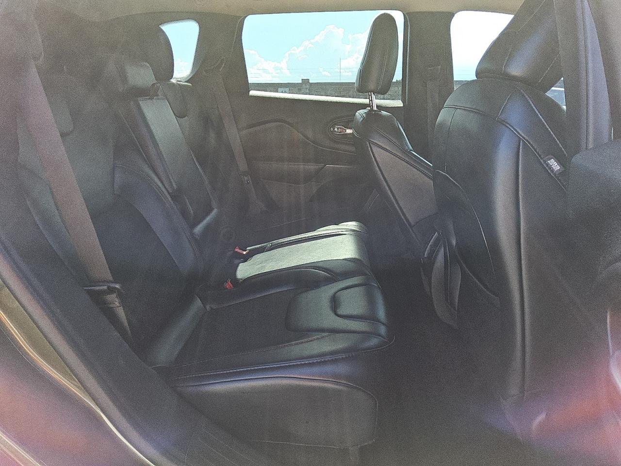 2020 Jeep Cherokee Trailhawk VIN: 1C4PJMBX1LD651051 Lot: 68952005