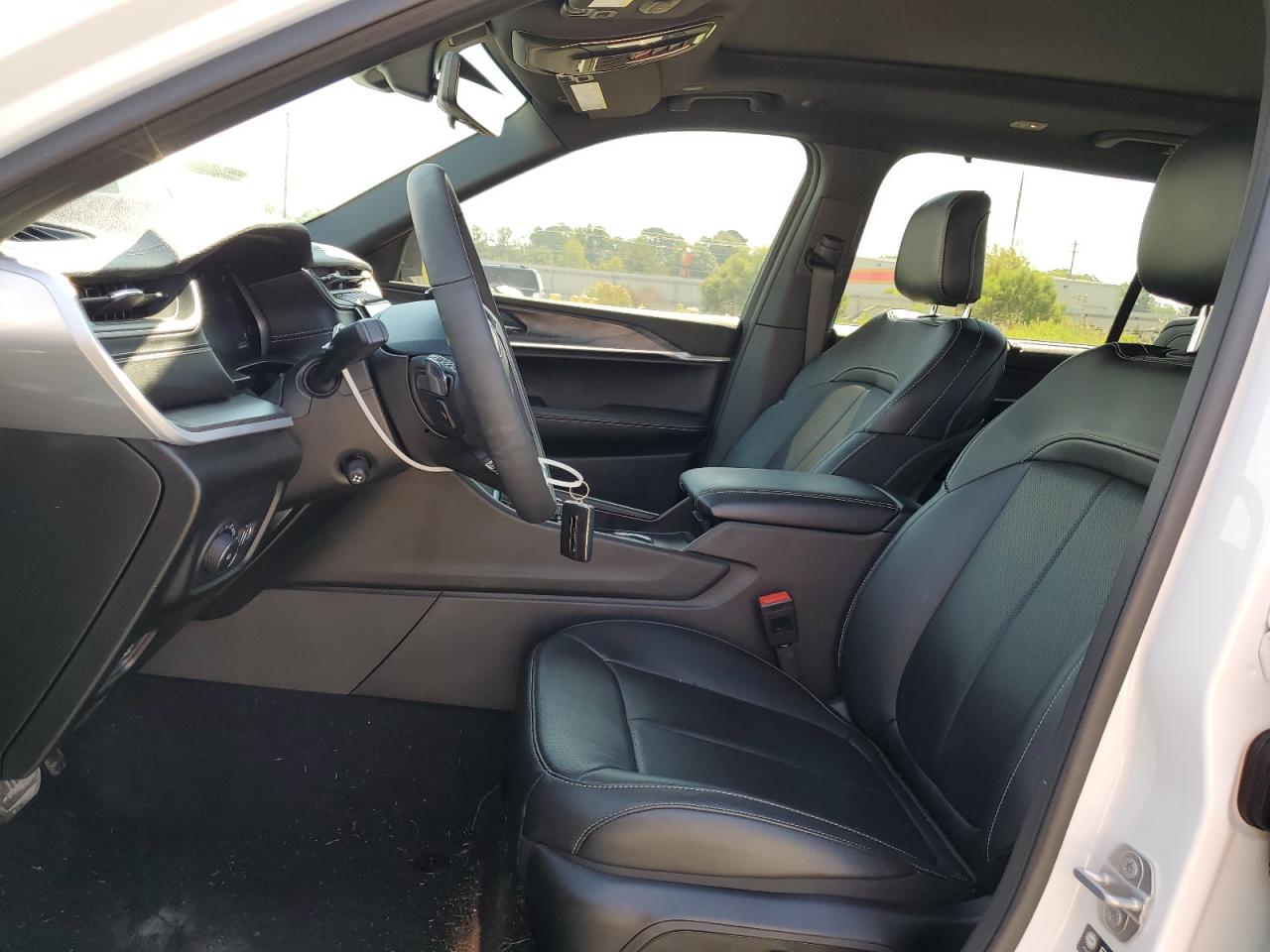 2025 Jeep Grand Cherokee L Limited VIN: 1C4RJKBG2S8660071 Lot: 70662735