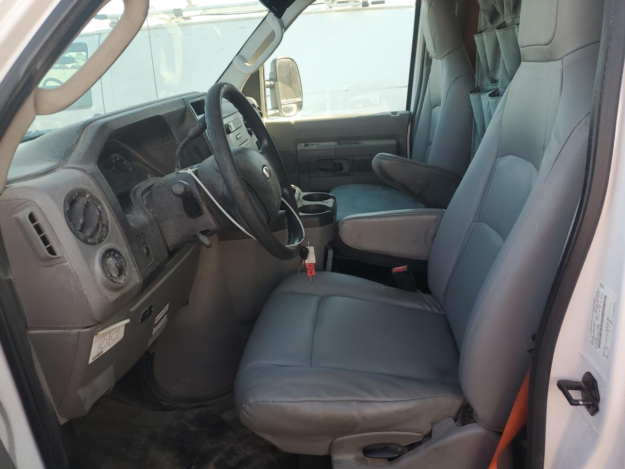 2018 Ford Econoline E450 Super Duty Cutaway Van VIN: 1FDXE4FSXJDC17769 Lot: 66906725