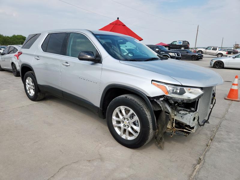  CHEVROLET TRAVERSE 2021 Srebrny