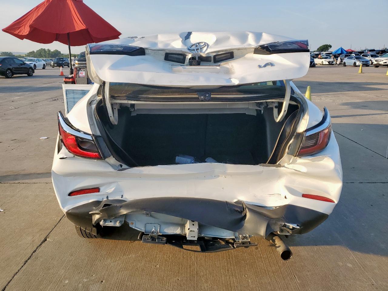 2018 Toyota Yaris Ia VIN: 3MYDLBYV3JY306378 Lot: 67264815