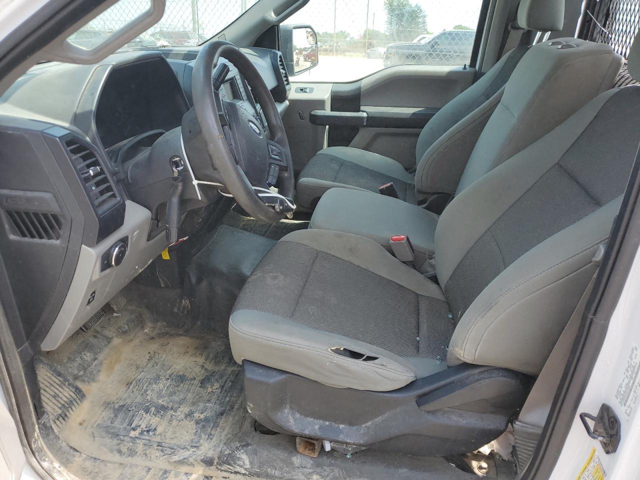 2017 Ford F150 VIN: 1FTMF1C82HKD15812 Lot: 67983845