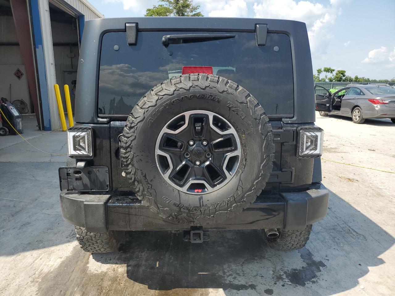 2014 Jeep Wrangler Unlimited Sport VIN: 1C4BJWDG4EL113438 Lot: 67828335