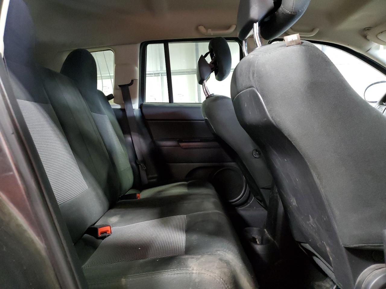 2016 Jeep Compass Sport VIN: 1C4NJCBAXGD611893 Lot: 69974535