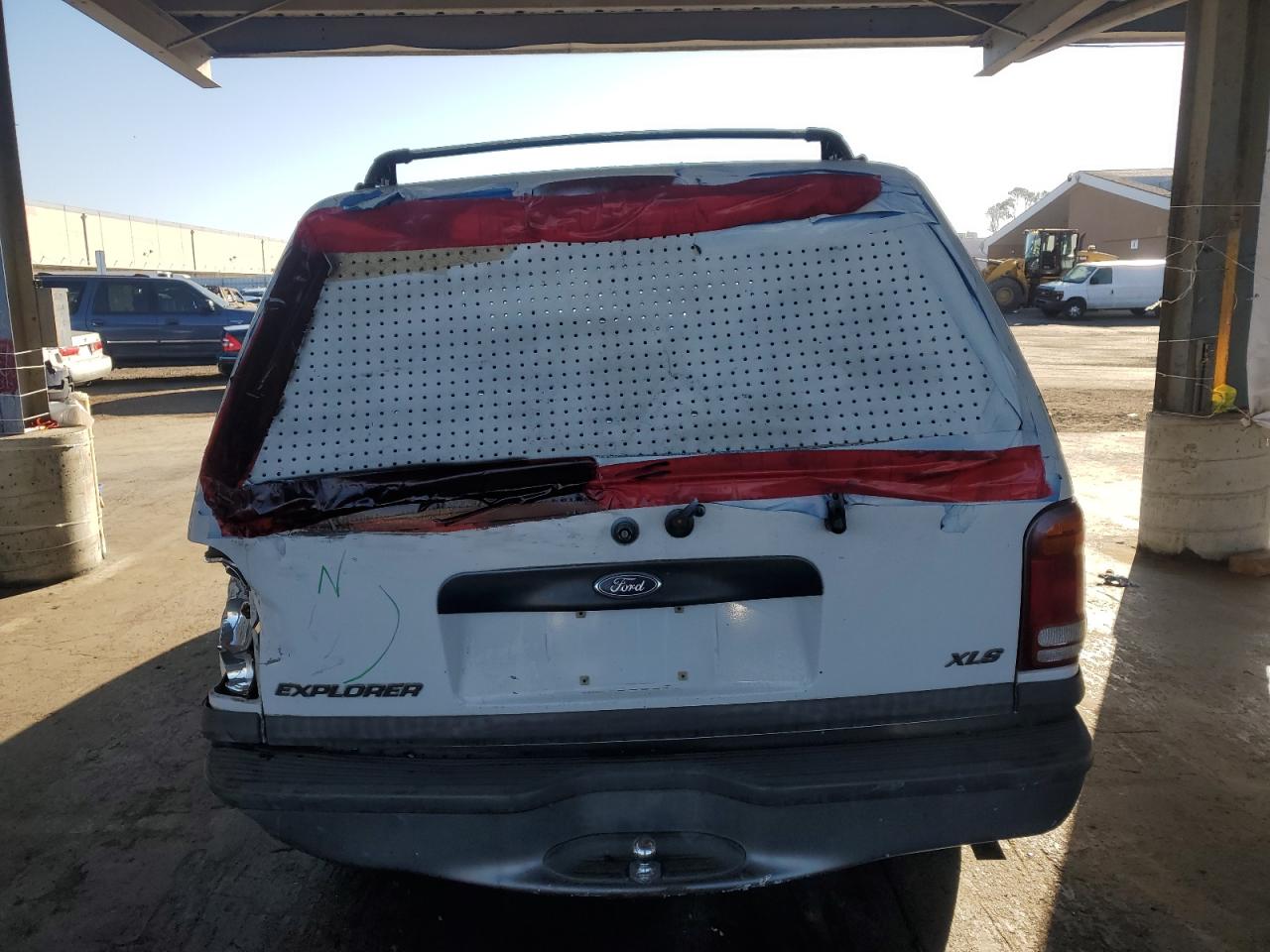 2000 Ford Explorer Xls VIN: 1FMZU72X6YUB65596 Lot: 69321075