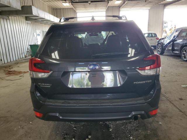 SUBARU FORESTER 2019 Серый