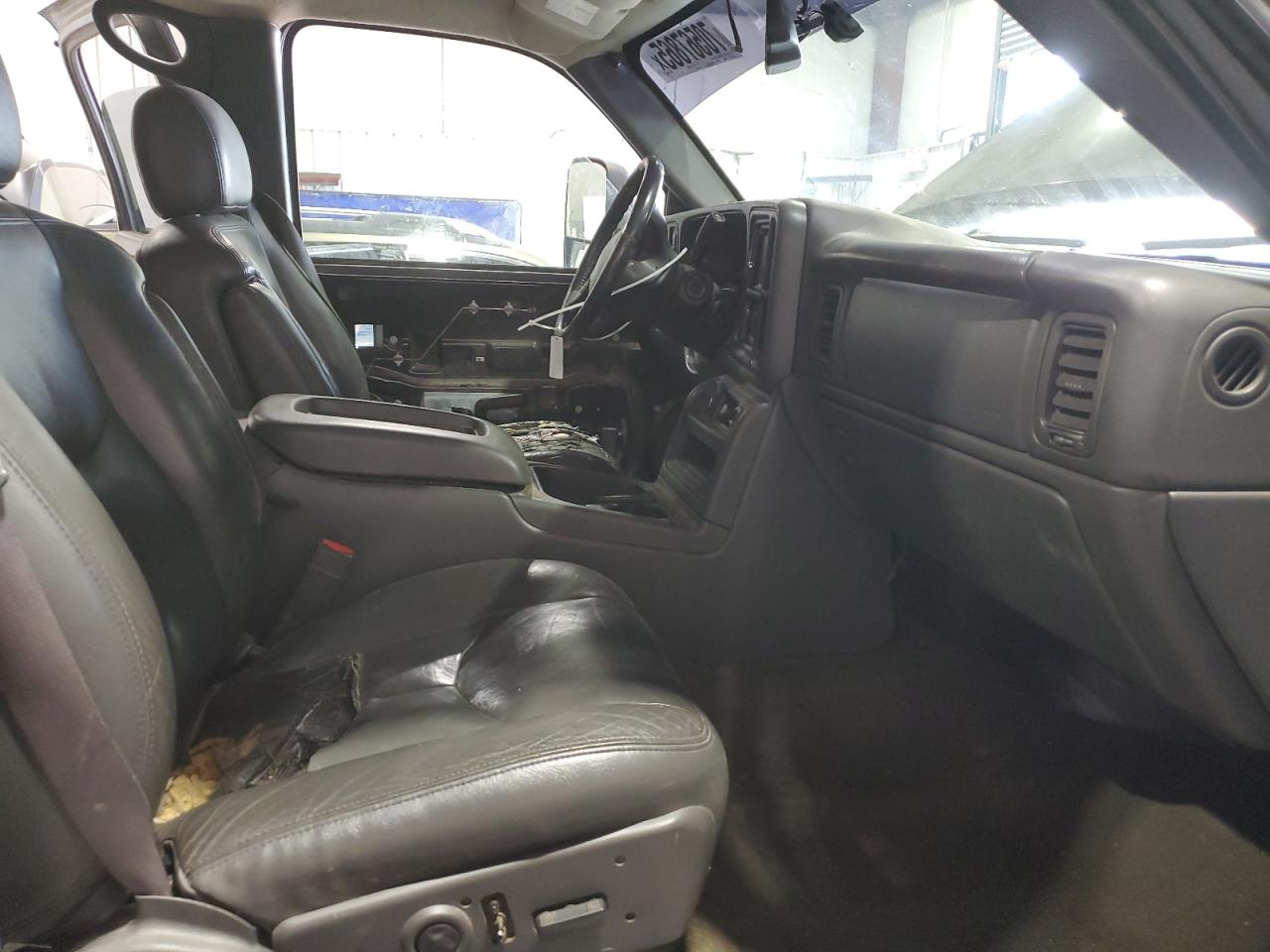 2005 Chevrolet Silverado K2500 Heavy Duty VIN: 1GCHK23225F853171 Lot: 70567865