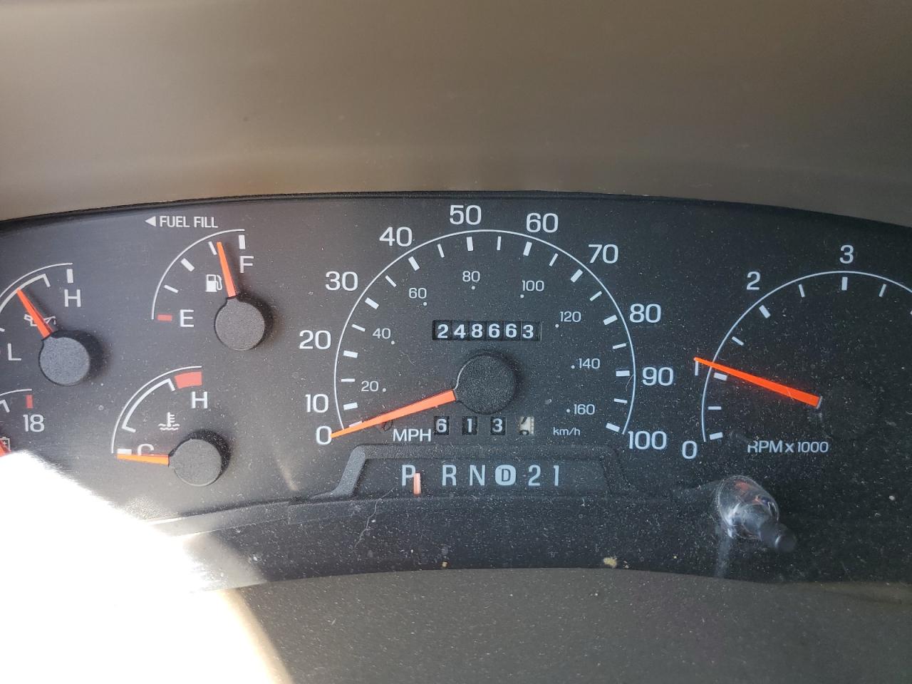 2000 Ford Excursion Limited VIN: 1FMNU43S1YEE15272 Lot: 70563005