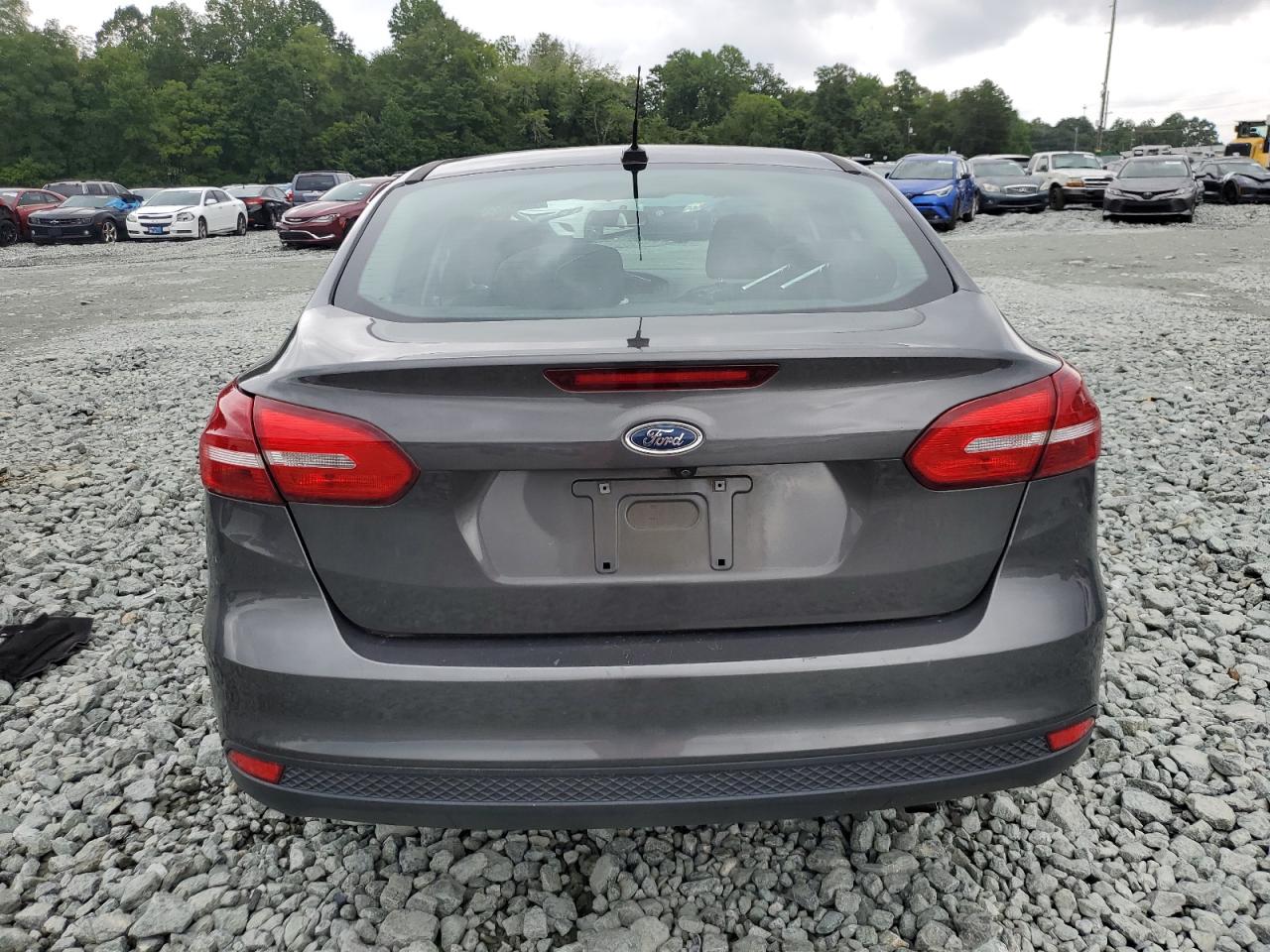 2016 Ford Focus Se VIN: 1FADP3F29GL327907 Lot: 68270735