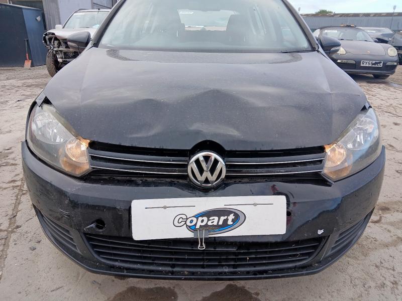 2011 VOLKSWAGEN GOLF MATCH