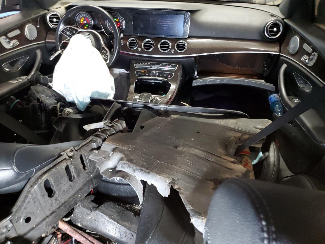 2019 Mercedes-Benz E 300 VIN: WDDZF4JB0KA589356 Lot: 68253735