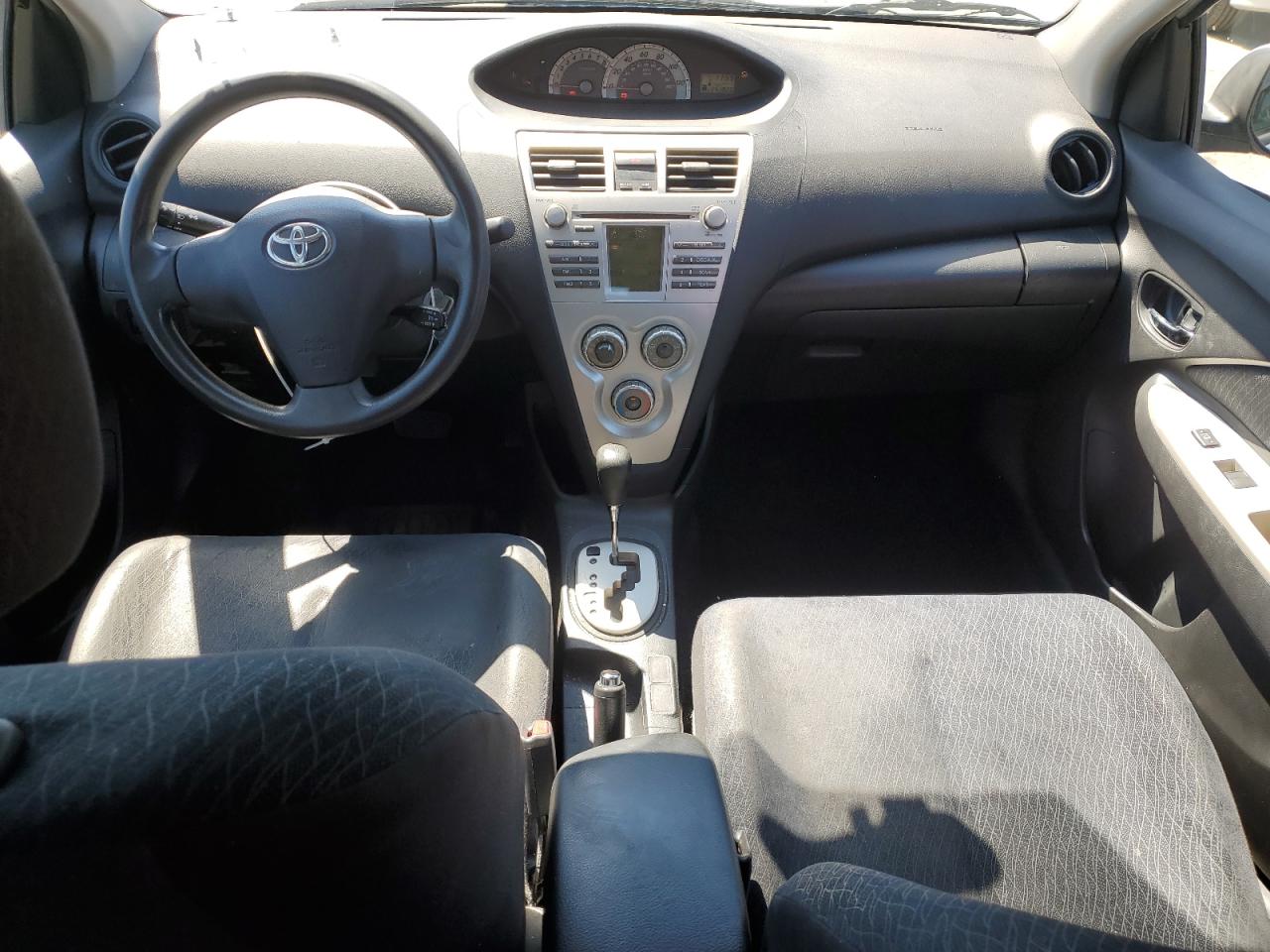 2007 Toyota Yaris VIN: JTDBT923771182800 Lot: 68325225