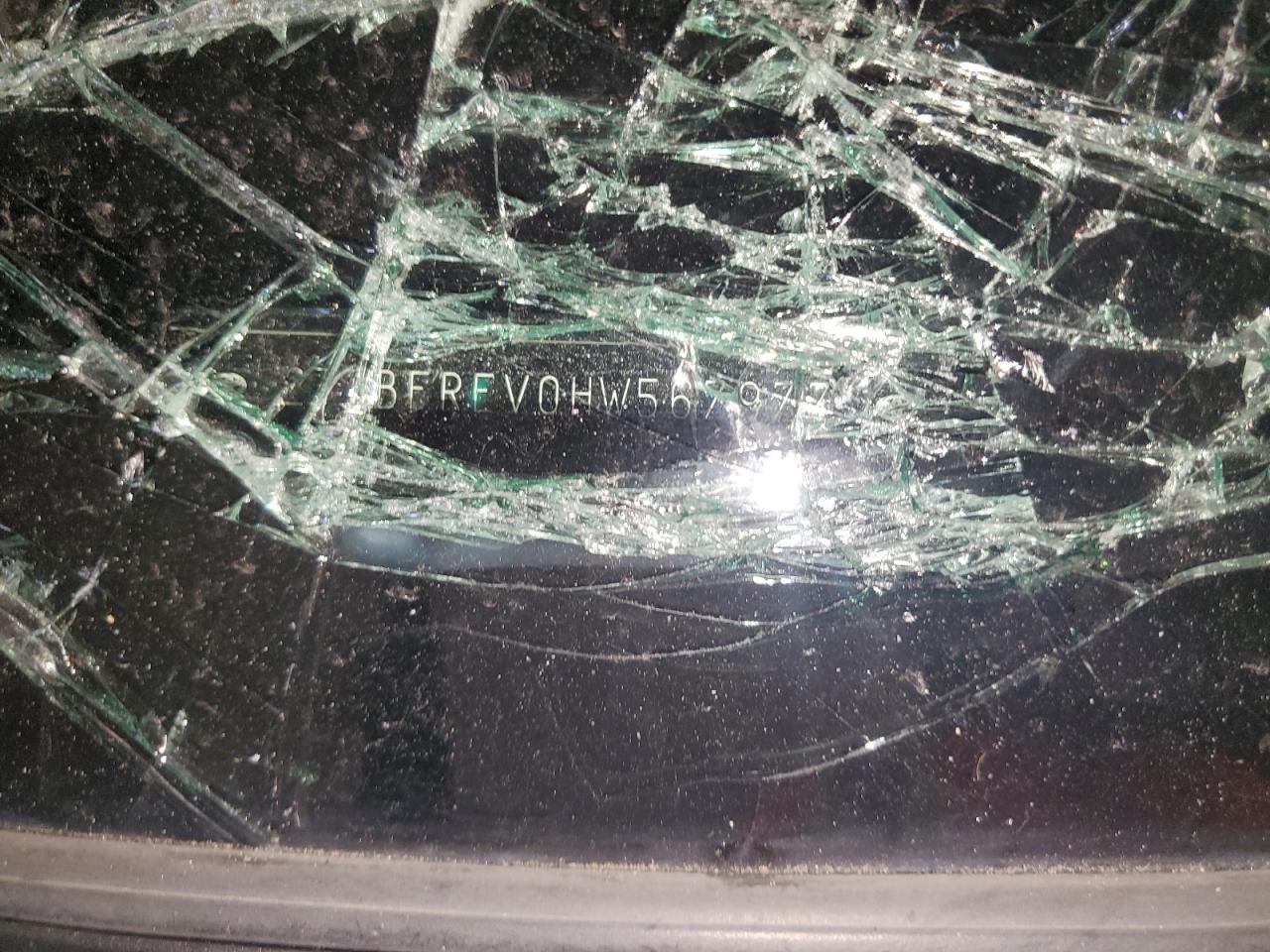 2017 Toyota Rav4 Le VIN: 2T3BFREV0HW567977 Lot: 70910695