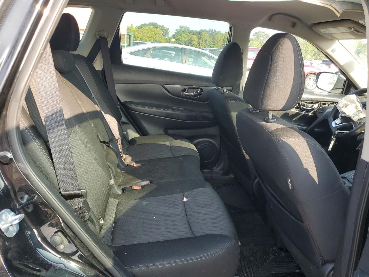 2018 Nissan Rogue S VIN: KNMAT2MT1JP598300 Lot: 69884125