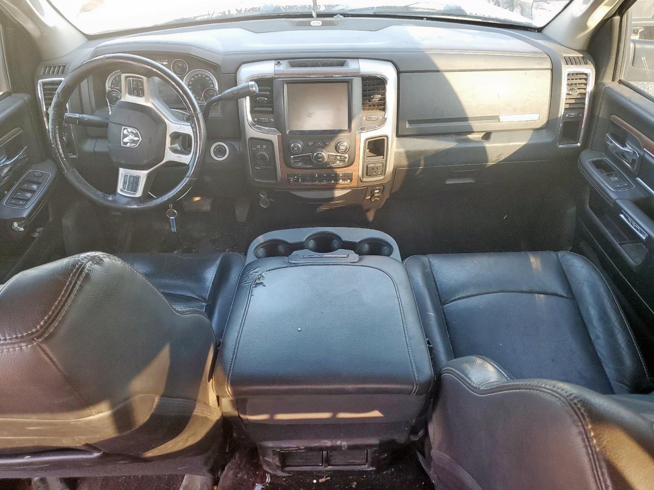 3C6UR5FL5FG524424 2015 Ram 2500 Laramie