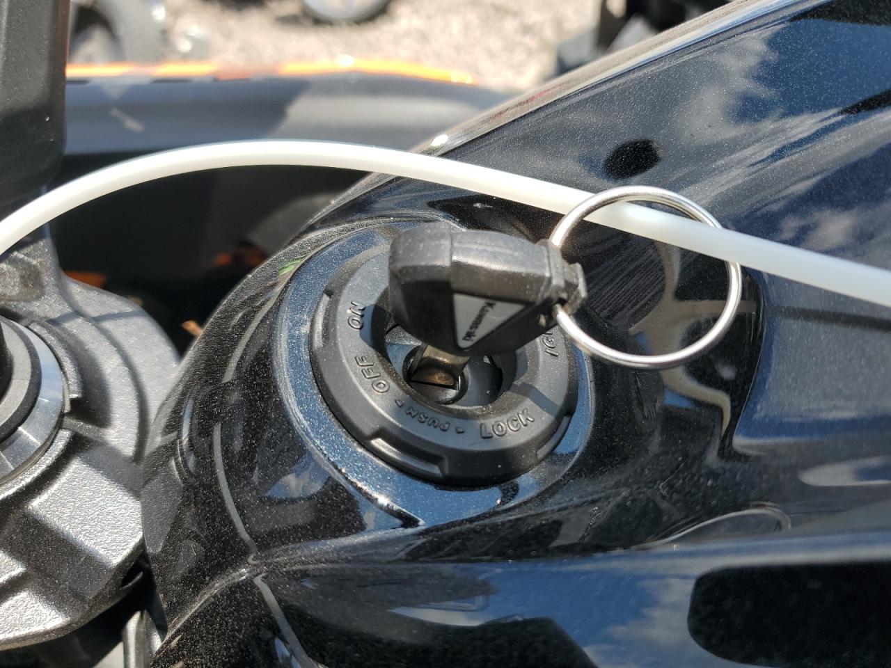 2025 Kawasaki Ex650 P VIN: ML5EXEP18SDAF6964 Lot: 68656315