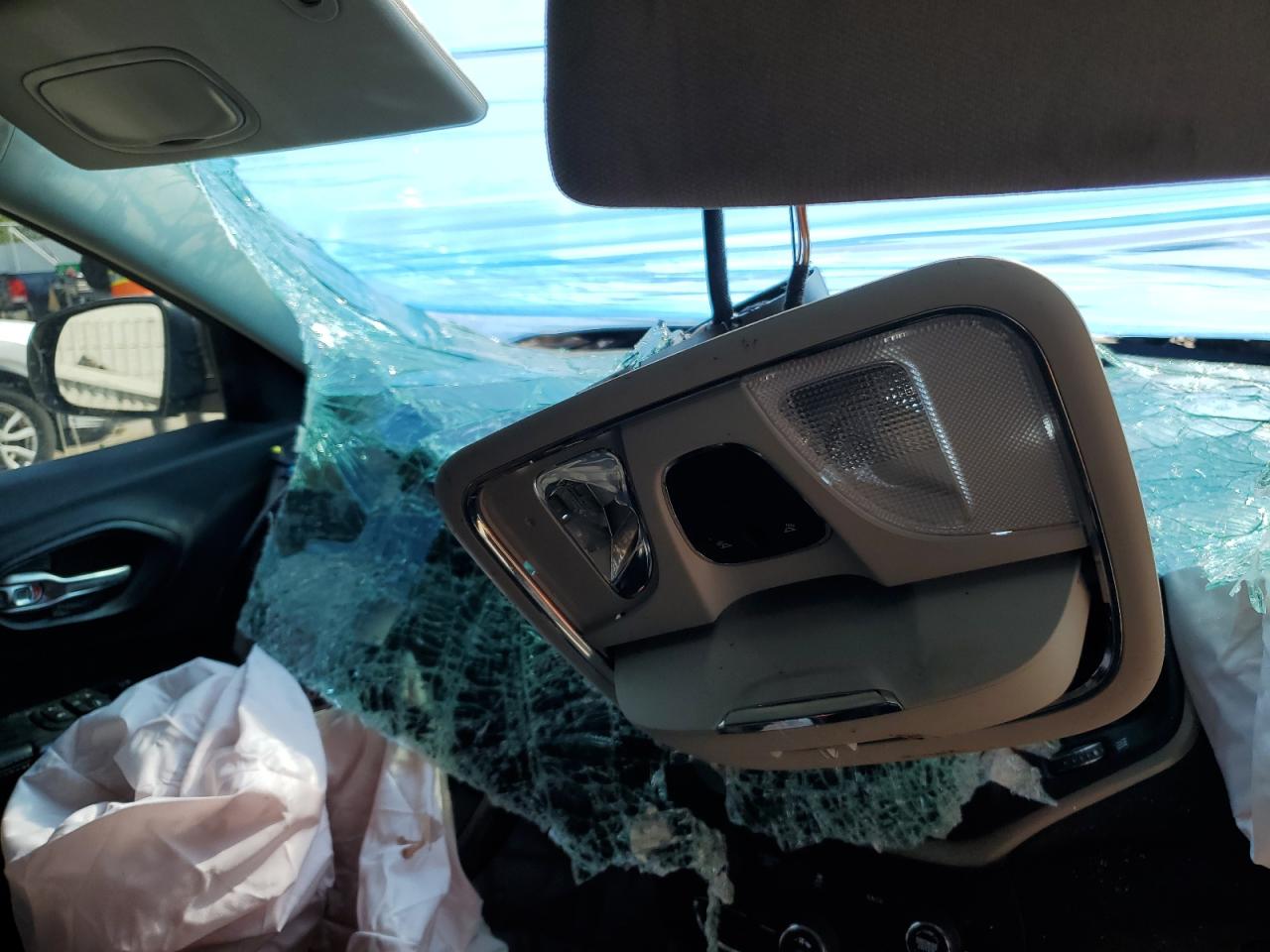 2016 Jeep Cherokee Latitude VIN: 1C4PJMCBXGW298306 Lot: 68715295