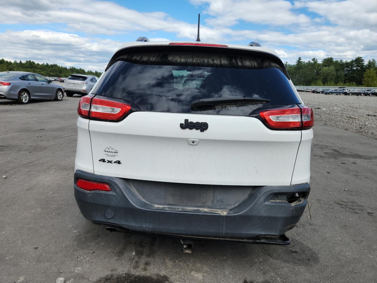 2016 Jeep Cherokee Latitude VIN: 1C4PJMCB0GW153694 Lot: 69342885