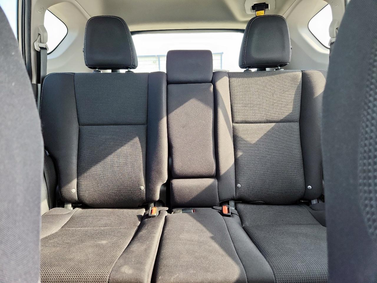 2017 Toyota Rav4 Xle VIN: 2T3WFREV7HW377336 Lot: 70551185