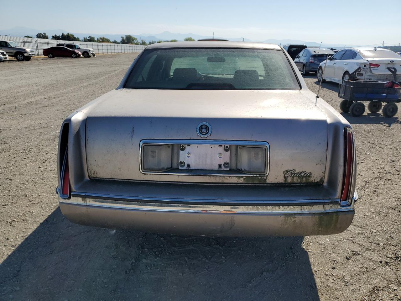 1995 Cadillac Deville VIN: 1G6KD52B5SU254116 Lot: 70059295