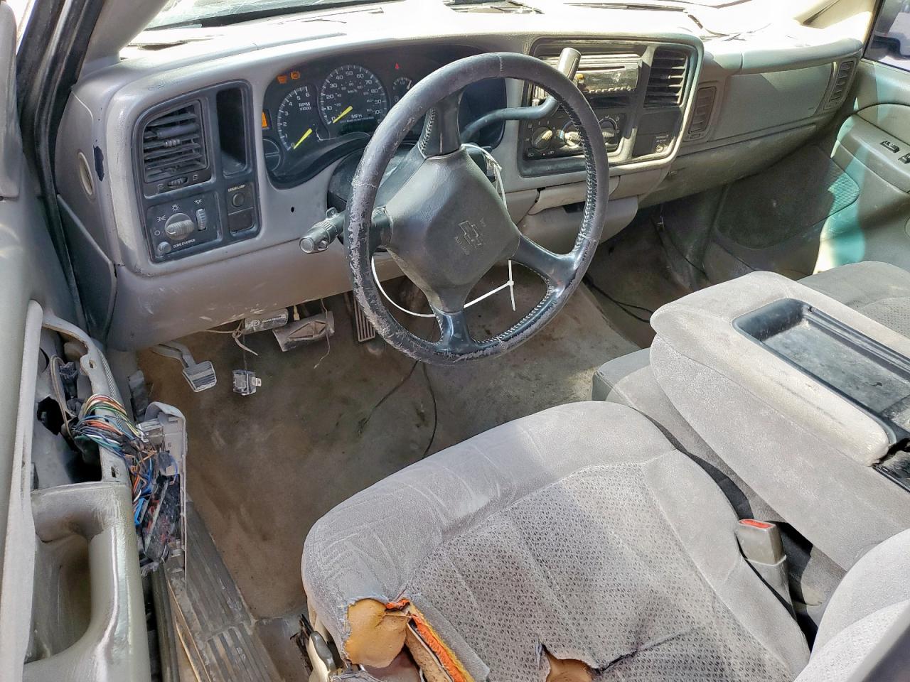 2000 Chevrolet Silverado C1500 VIN: 2GCEC19T7Y1224611 Lot: 70570715