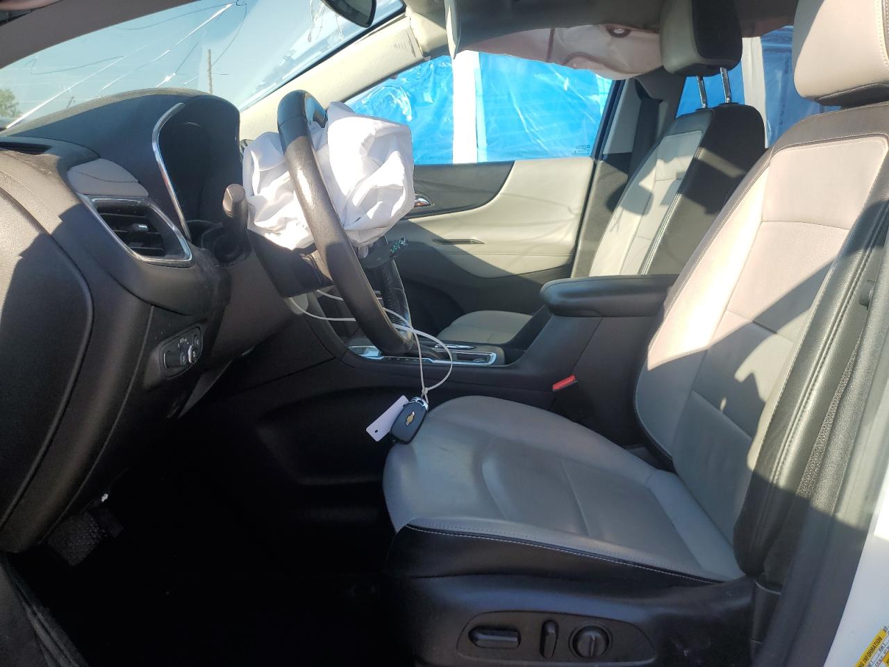 2018 Chevrolet Equinox Premier VIN: 2GNAXVEV1J6115823 Lot: 69094645