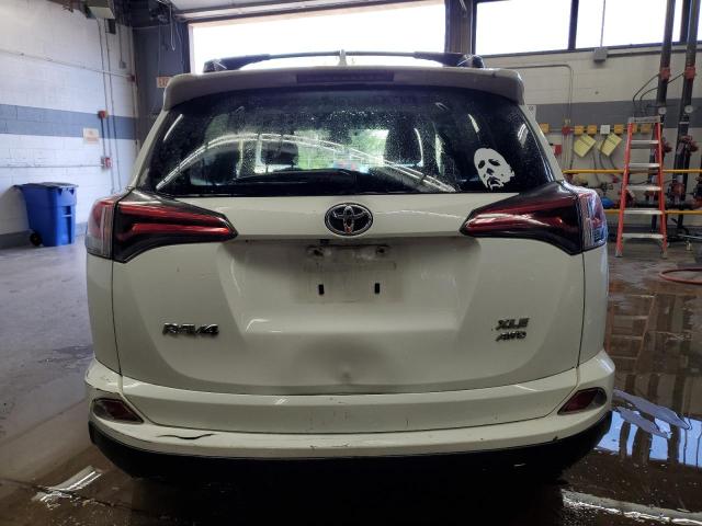  TOYOTA RAV4 2018 Белы