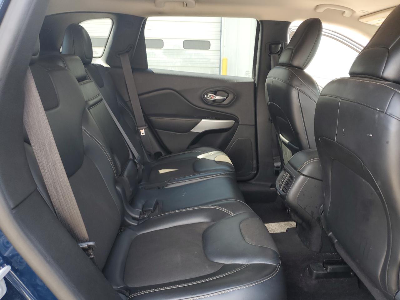 2018 Jeep Cherokee Latitude Plus VIN: 1C4PJLLB6JD534057 Lot: 70677125