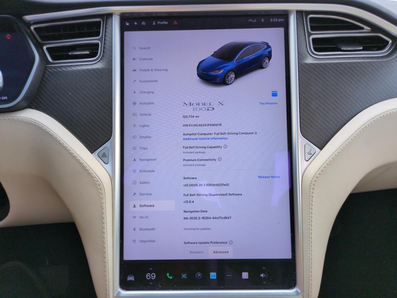 2018 Tesla Model X VIN: 5YJXCAE2XJF090976 Lot: 67480915