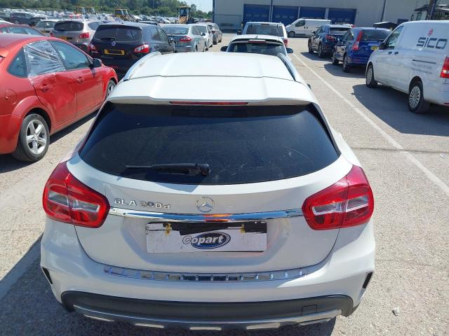 2017 MERCEDES-BENZ GLA 200 AMG LINE D 