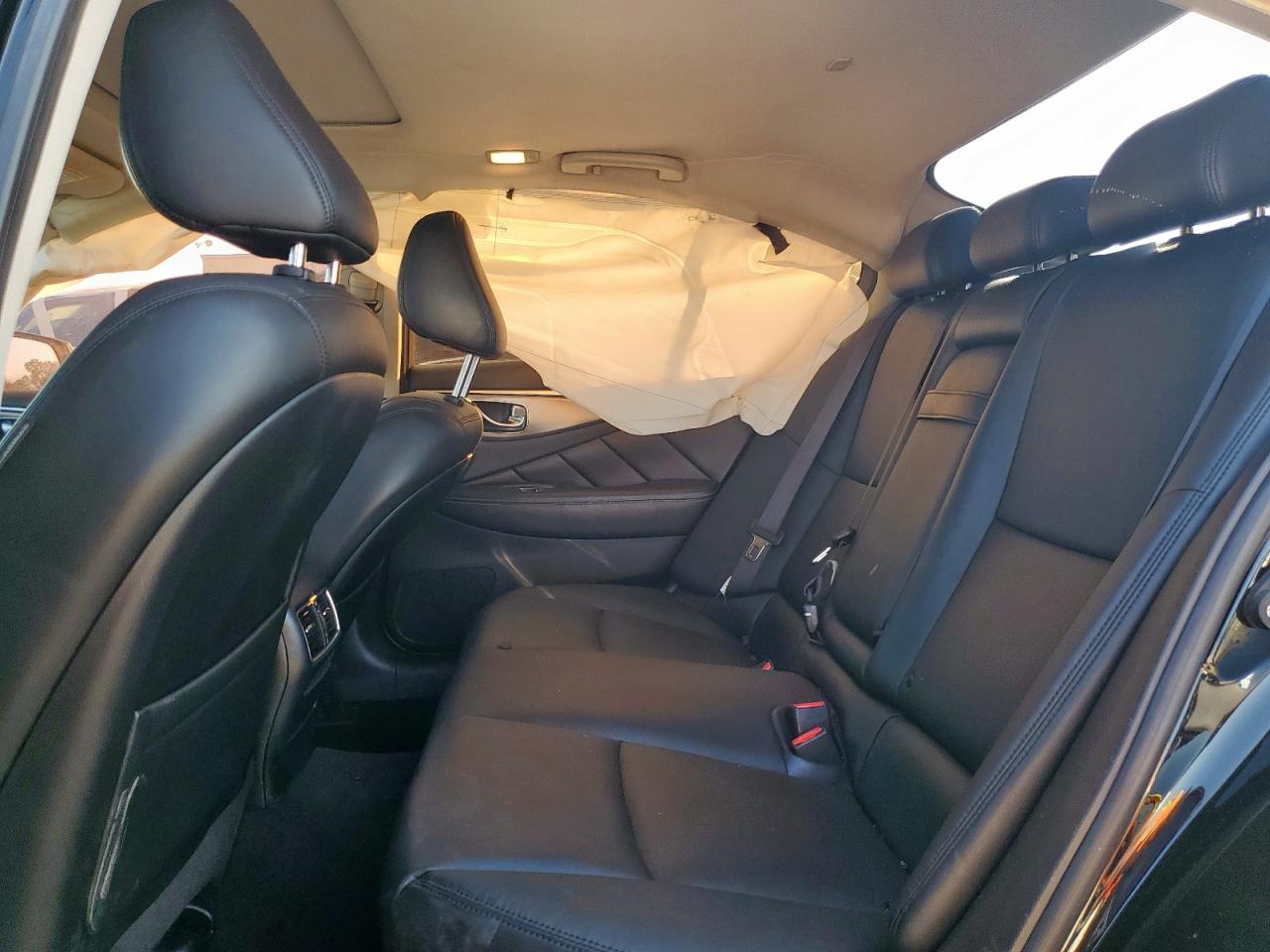 2017 Infiniti Q50 Premium VIN: JN1EV7AP4HM738726 Lot: 70136135