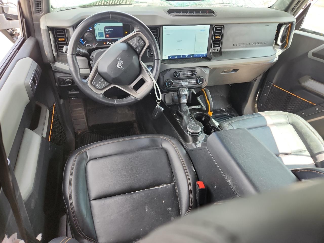 2022 Ford Bronco Base VIN: 1FMEE5DP6NLB64270 Lot: 70008805