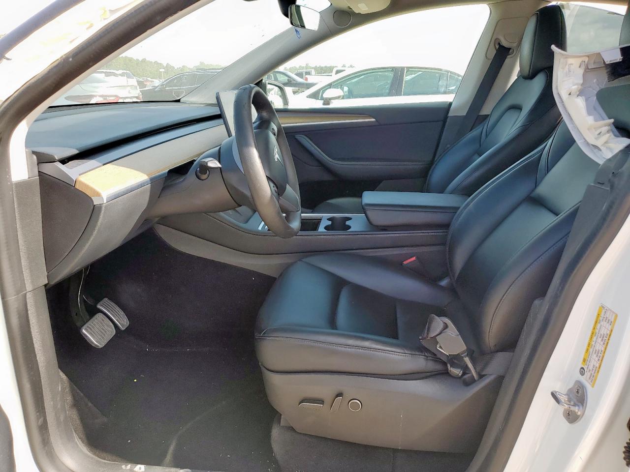 2022 Tesla Model Y VIN: 7SAYGDEE1NA013245 Lot: 70773725