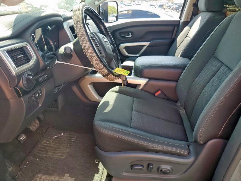  NISSAN TITAN 2018 Серый