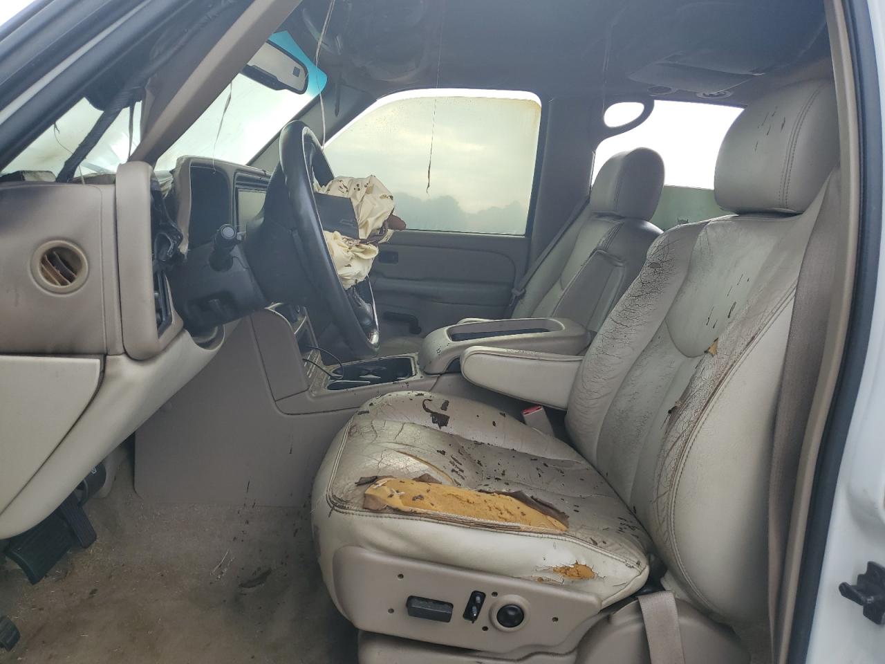 2004 Chevrolet Tahoe C1500 VIN: 1GNEC13ZX4J127939 Lot: 70814515