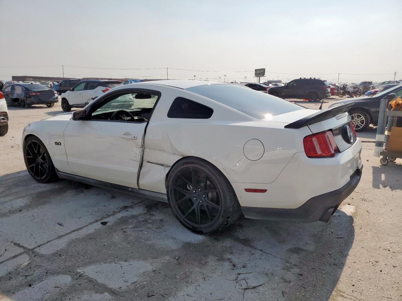 2011 Ford Mustang Gt white null gas 1ZVBP8CF9B5117663 photo #3