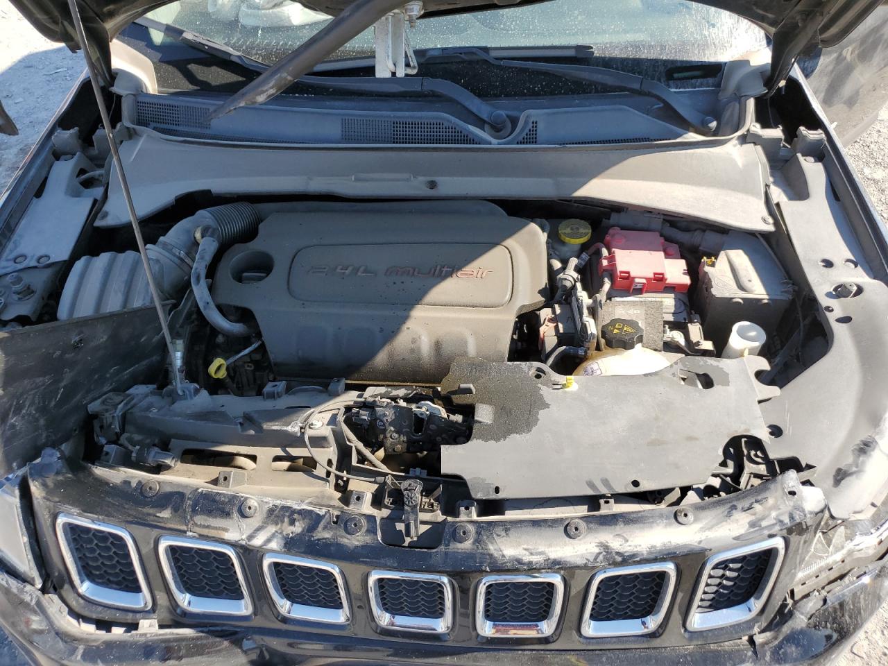 2019 Jeep Compass Latitude VIN: 3C4NJCBB1KT855315 Lot: 68302155