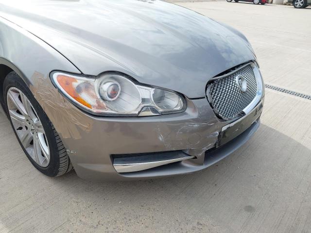 2010 JAGUAR XF LUXURY