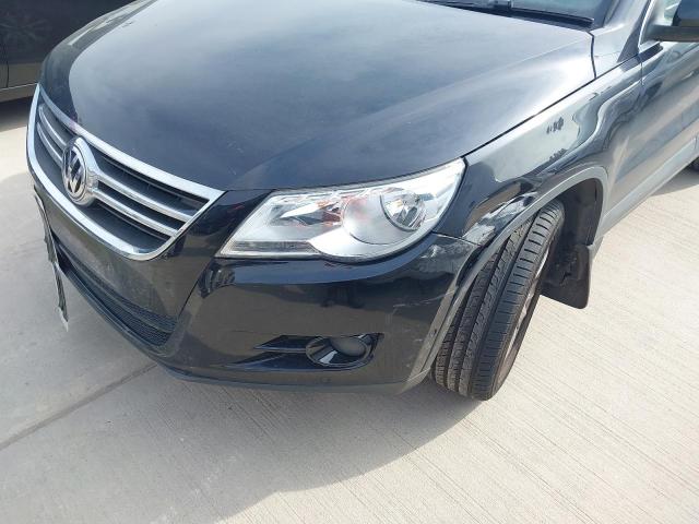 2011 VOLKSWAGEN TIGUAN MAT
