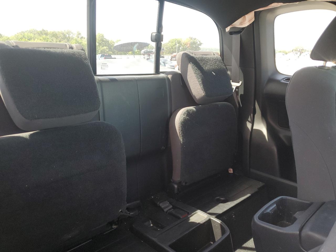 2017 Toyota Tacoma Access Cab VIN: 5TFSZ5AN0HX119627 Lot: 70090495