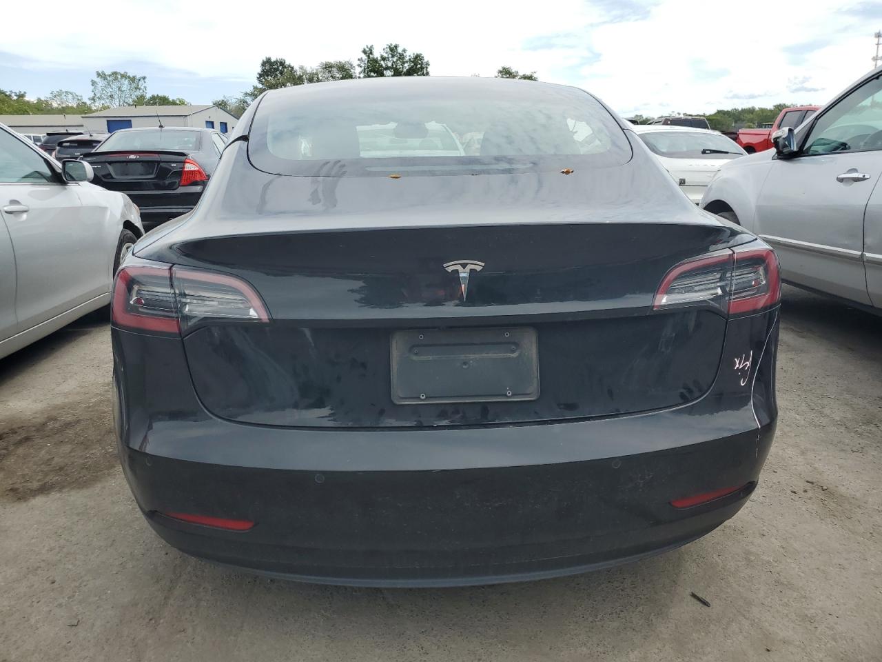 2021 Tesla Model 3 VIN: 5YJ3E1EAXMF907075 Lot: 70770205