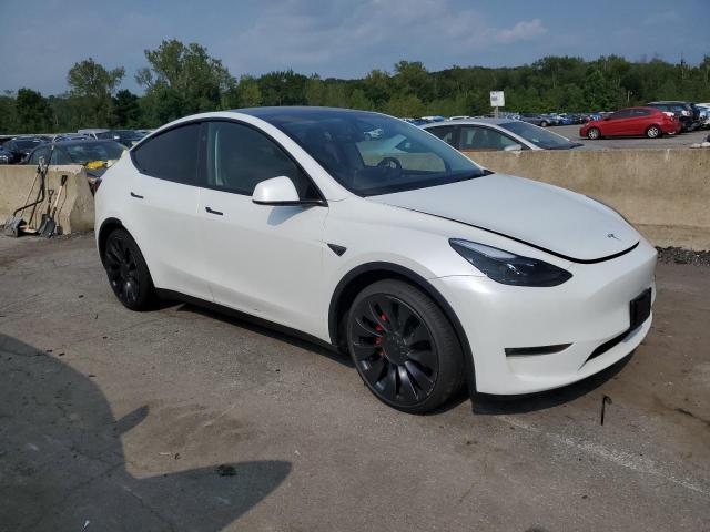  TESLA MODEL Y 2024 White