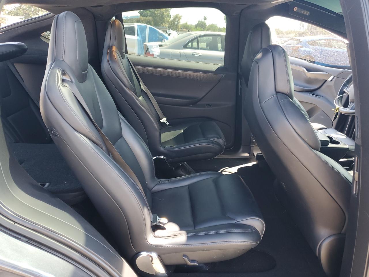 2018 Tesla Model X VIN: 5YJXCBE23JF104464 Lot: 69319605