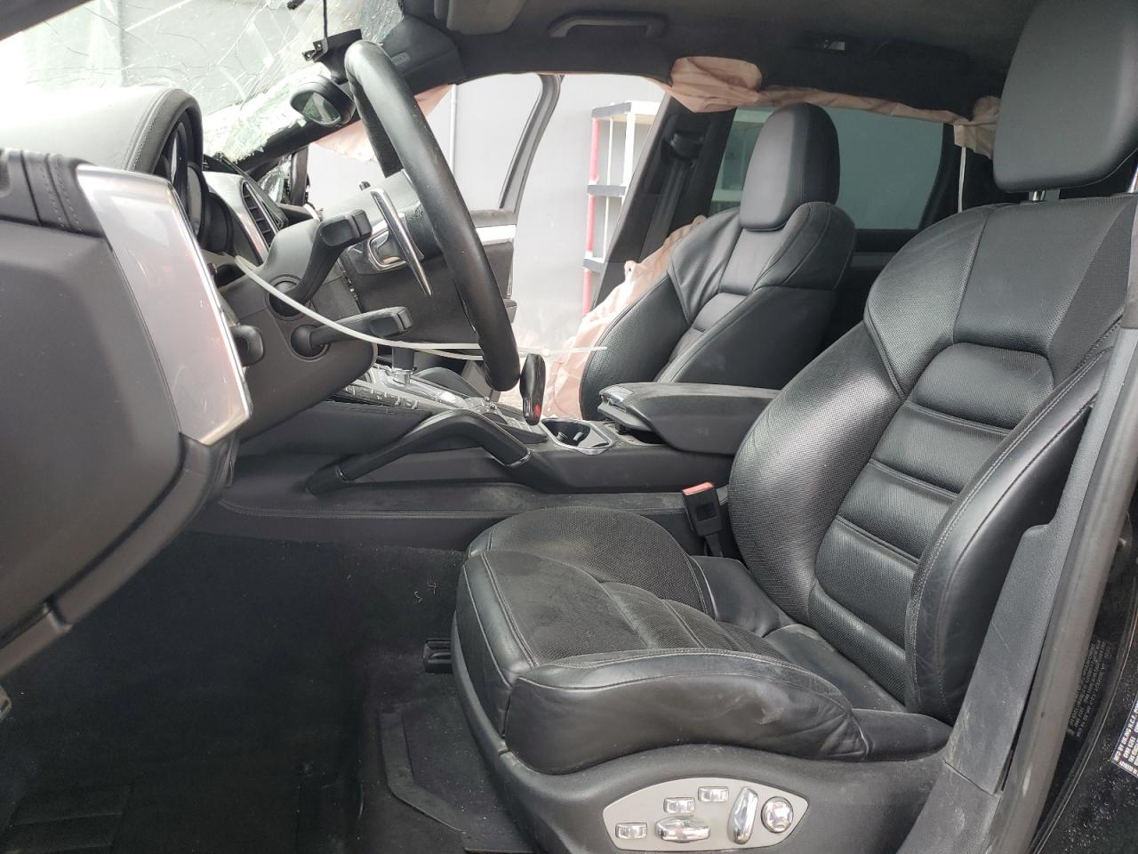 2013 Porsche Cayenne Gts VIN: WP1AD2A23DLA74424 Lot: 68009385