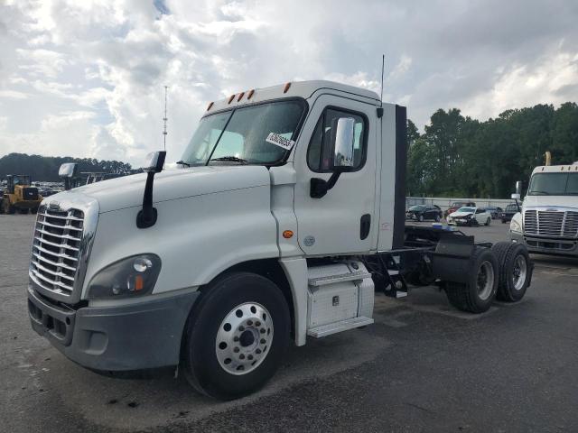 2018 FREIGHTLINER CASCADIA 125 SEMI TRUCK