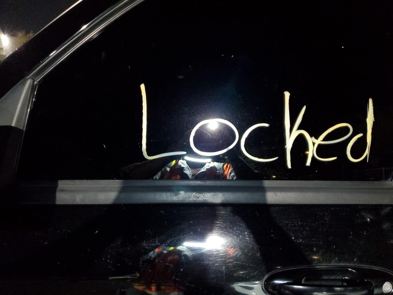 2003 Toyota Sequoia Limited VIN: 5TDZT38A83S201613 Lot: 70788435