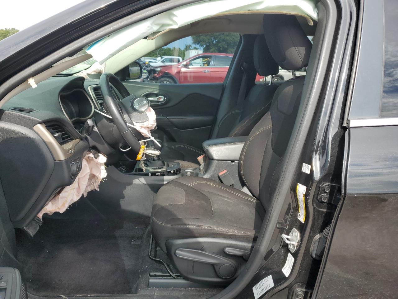 2016 Jeep Cherokee Latitude VIN: 1C4PJLCB0GW336183 Lot: 69552785