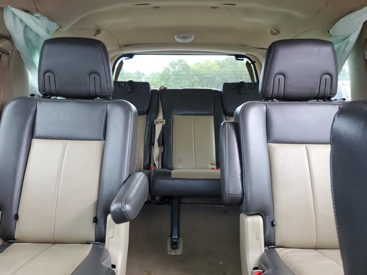 2007 Ford Expedition Eddie Bauer VIN: 1FMFU18547LA37304 Lot: 68783385