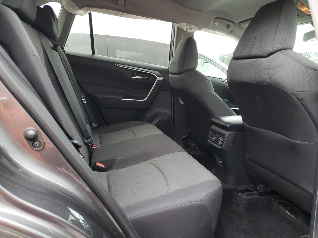2021 Toyota Rav4 Xle VIN: 2T3P1RFV1MC232435 Lot: 69551855